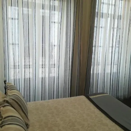 Ria View In Theatre Pensión